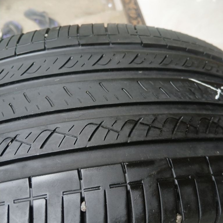 Ban GT Radial 235/55 R18