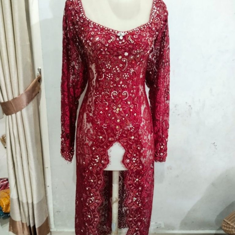 kebaya pengantin Batak Karo wedding dress modern