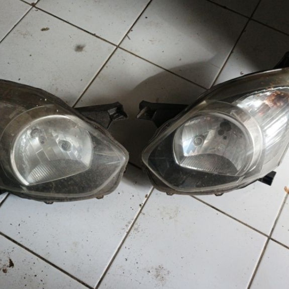 Headlamp Agya Old