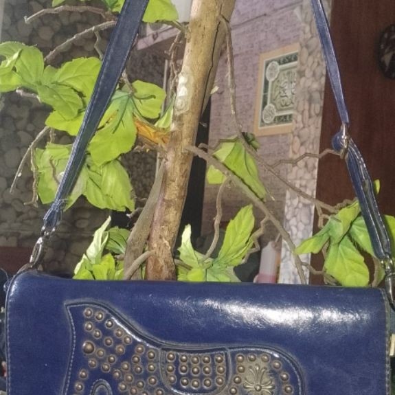 Tas lapalette bahan kulit elastis preloved second