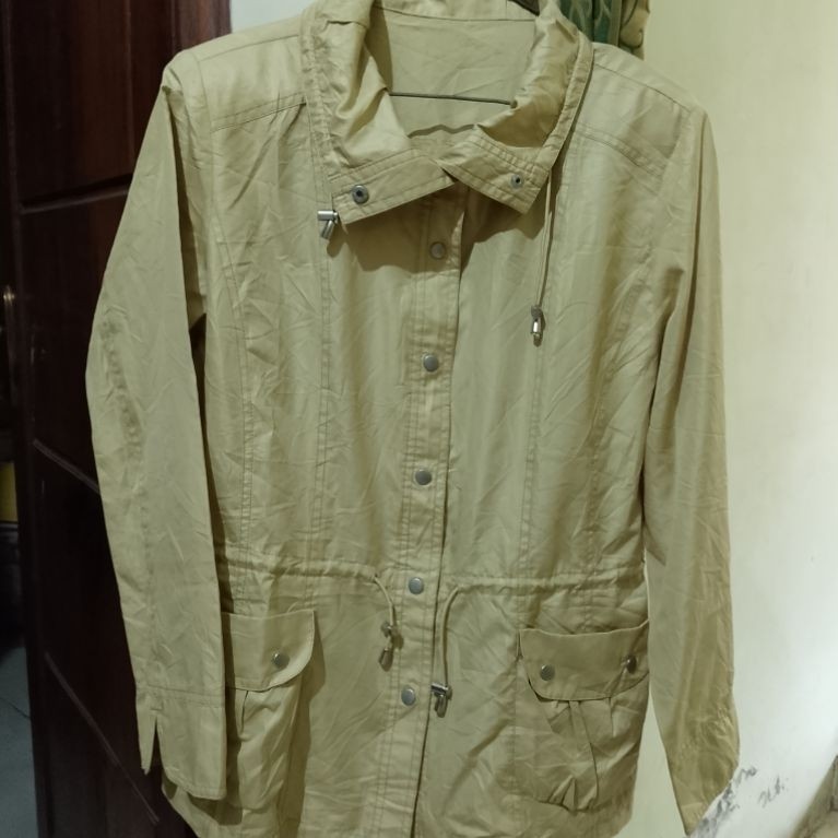 preloved jaket parasut/preloved jaket olahraga/preloved jaket gunung