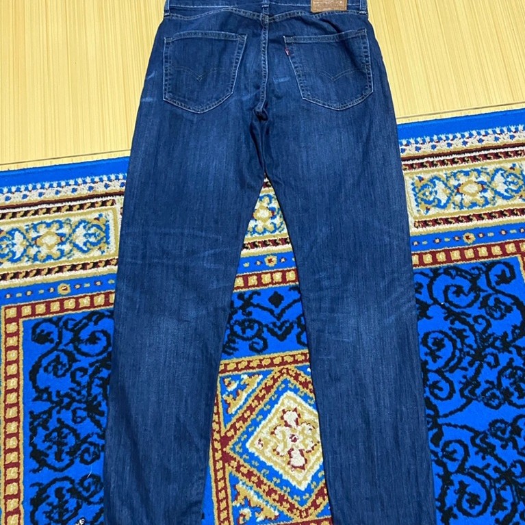 Celana Jeans Levis 512 Blue Color - size 31 fit 32