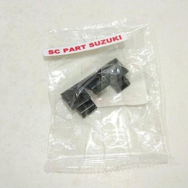Clip kancing grill besar suzuki vitara escudo sidekick.