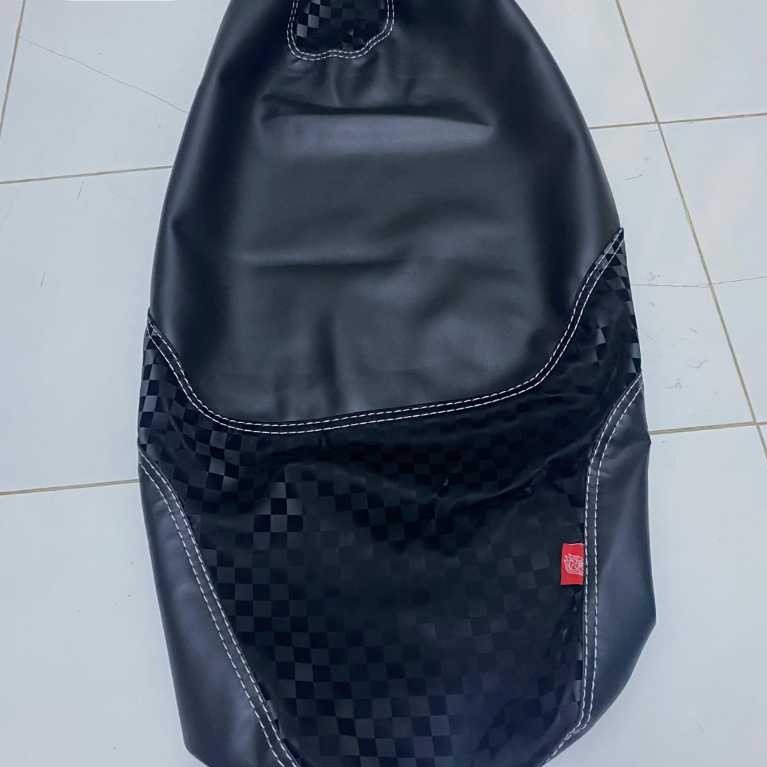 COVER SARUNG JOK JAHIT MOTOR MOTIF CATUR CHMP-TECH KULIT JOK PCX