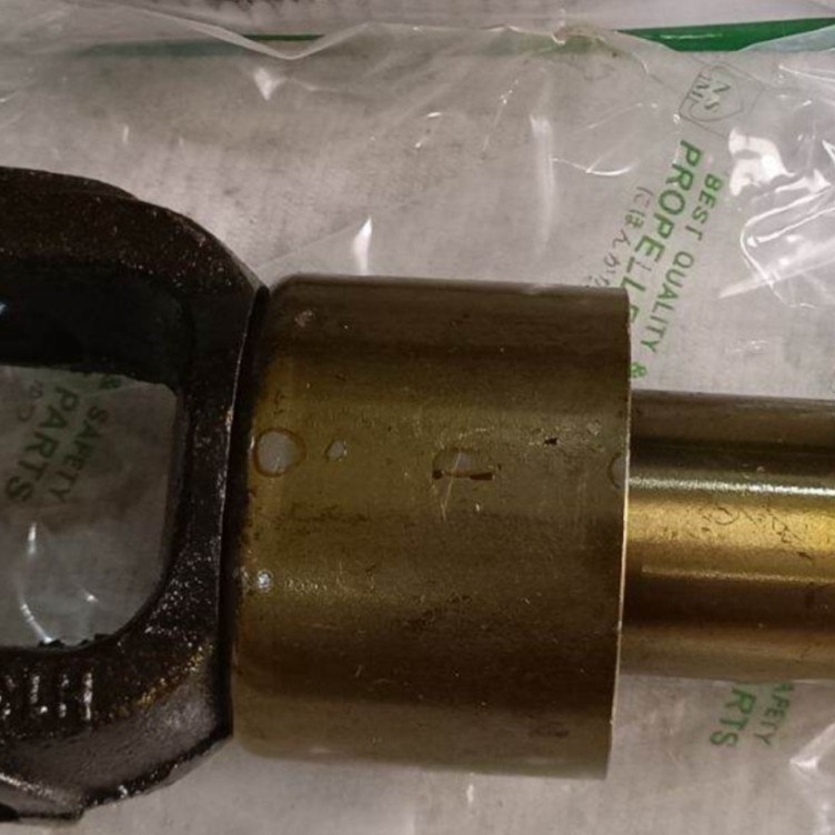 Yoke sleeve Chevrolet Luv Kbd 25