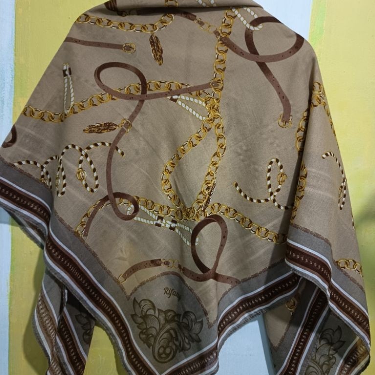 Preloved Hijab Motif Rifany Hijab