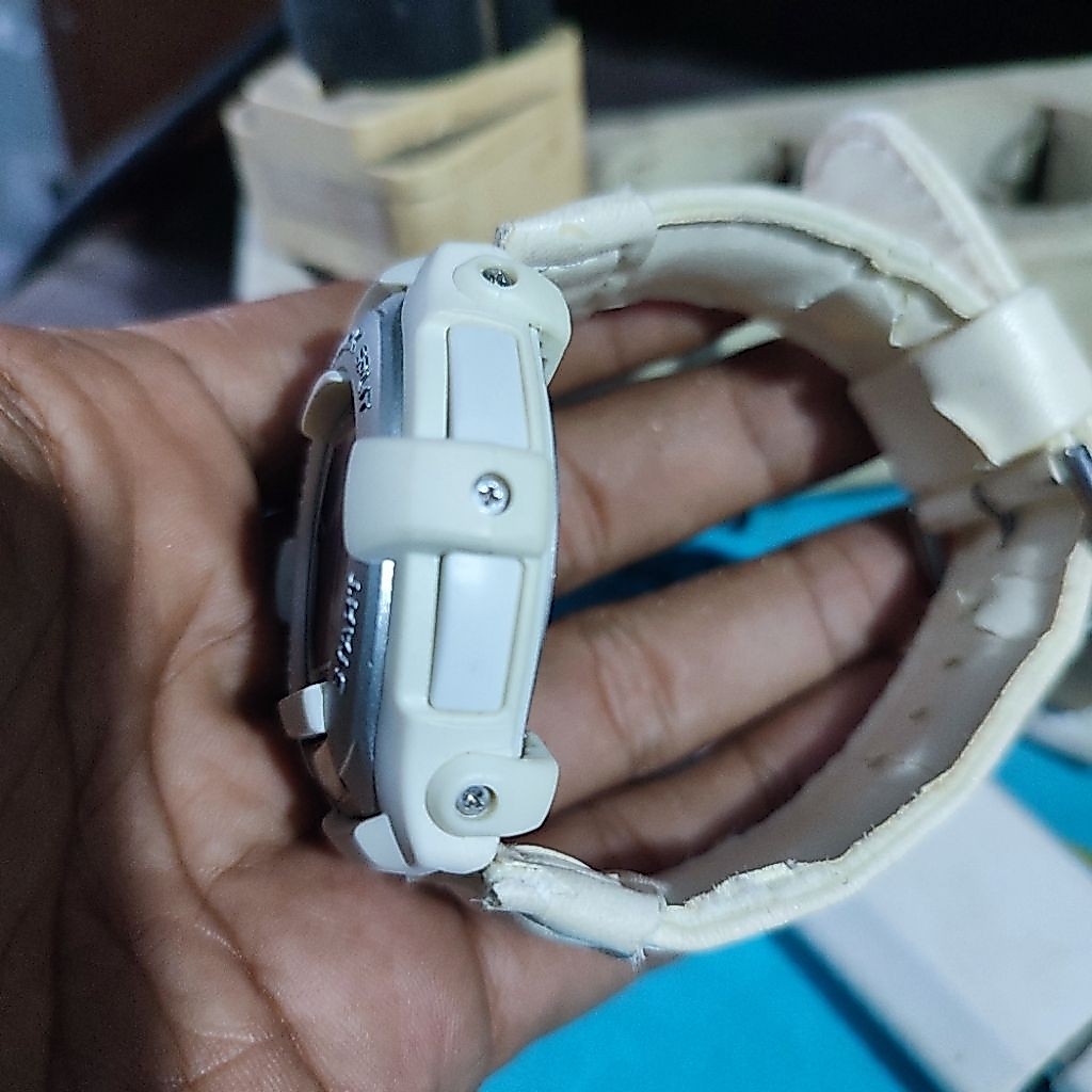 Casio GT-000 G-Shock G- Cool White