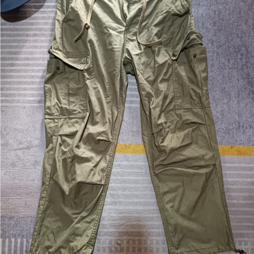 celana Cargo olive M 32/33 not alpha industri not avirex