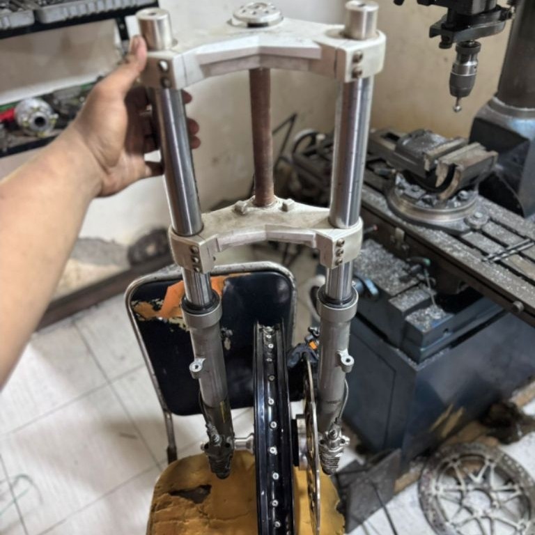 Shock Kawasaki GPZ (AS DAN BOTTOM SAJA) Original lepasan motor