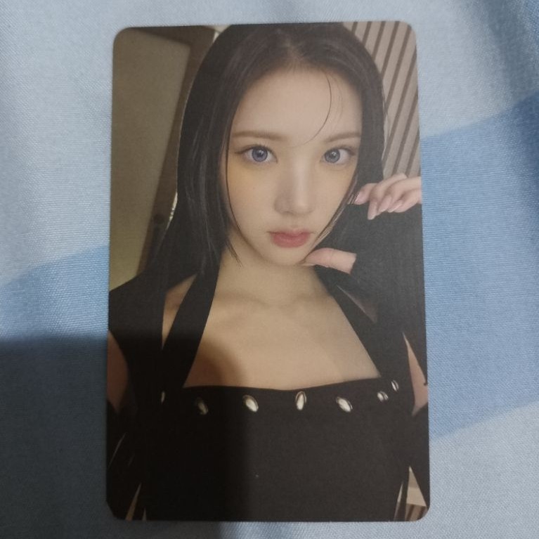 photocard Hearts2Hearts Jiwoo
