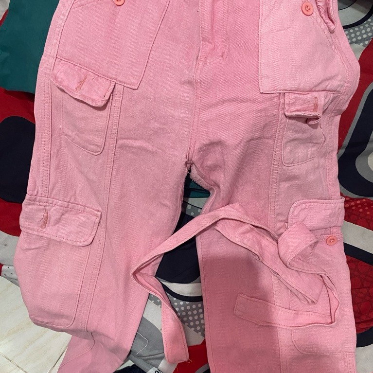 jeans pink