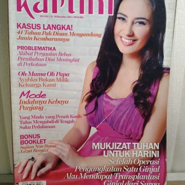 Majalah KARTINI Cover MARISSA NASUTION edisi Desember 2011 no.2311