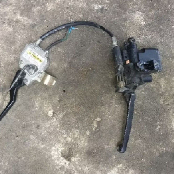 master rem depan combi brake set vario 110 125 150 beat esp CBS (original copotan)