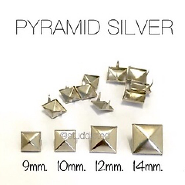 50pcs Pyramid Silver Studs Paku Punk Petak