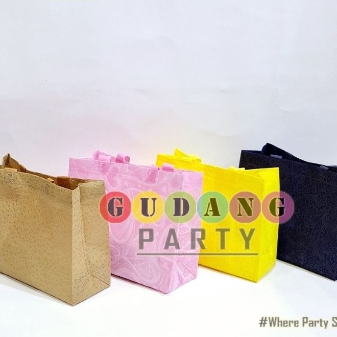 Spunbond AW Embos/Spunbond Embos/Goody Bag/Handle Bag/Tas Souvenir