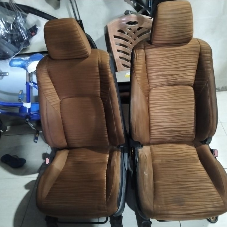 Jok Depan Innova Reborn Ori