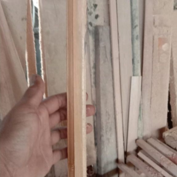 Lis Pigura Kayu 1.7x3.7x200 cm Murah | Depan Perpil Belakang Cowak Siap Pakai
