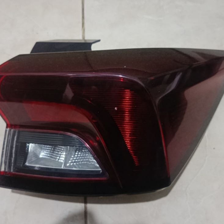 Stoplamp lampu belakang Toyota Avanza 2024 2025