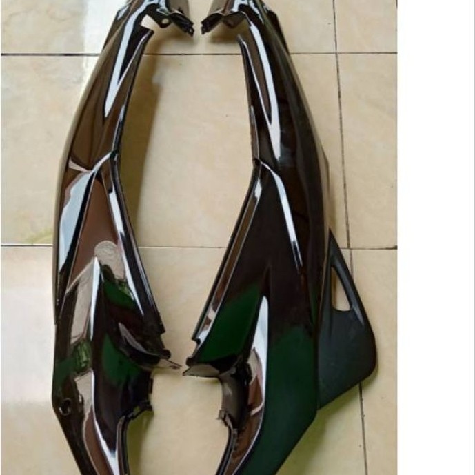 Body belakang Satria FU Lama FU Barong hitam polos
