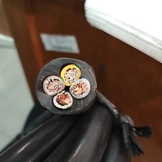 Kabel Serabut Nyyhy 4X10 Eterna Meteran Nyyhy 4X10Mm Eterna Meteran