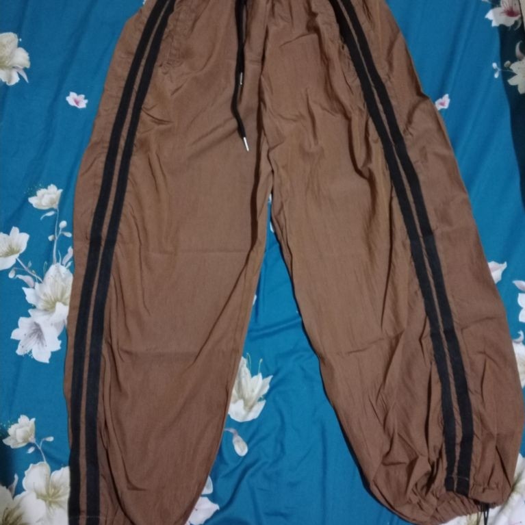 celana cargo parasut preloved