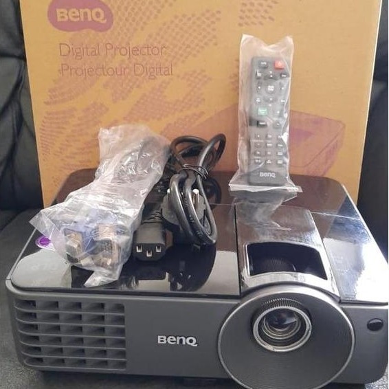 Proyektor BenQ MX501 503
