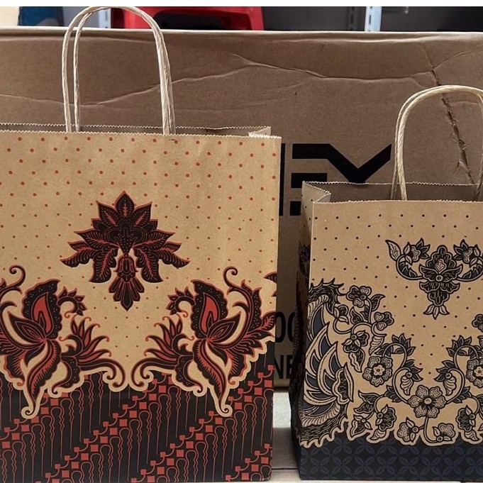 [10pcs] paper bag batik OKEY UKURAN A B, tas godie kertas