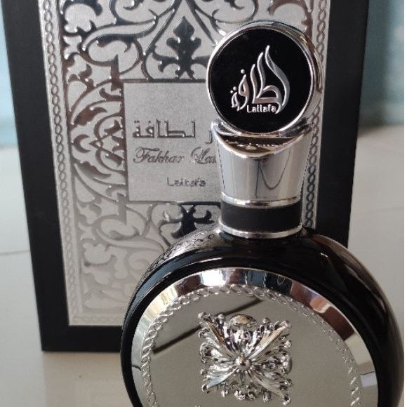 Preloved Lattafa Fakhar Black