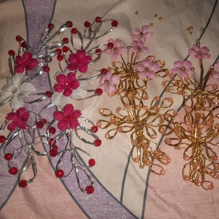 Hiasan Kepala Bunga Headpiece (preloved)