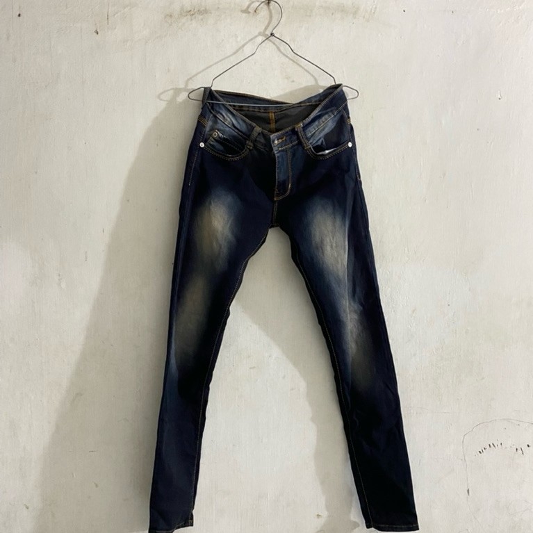 PRLVD- Celana Jeans Dior Original Size 28 Jeans Cewek Nyaman Tebal Adem
