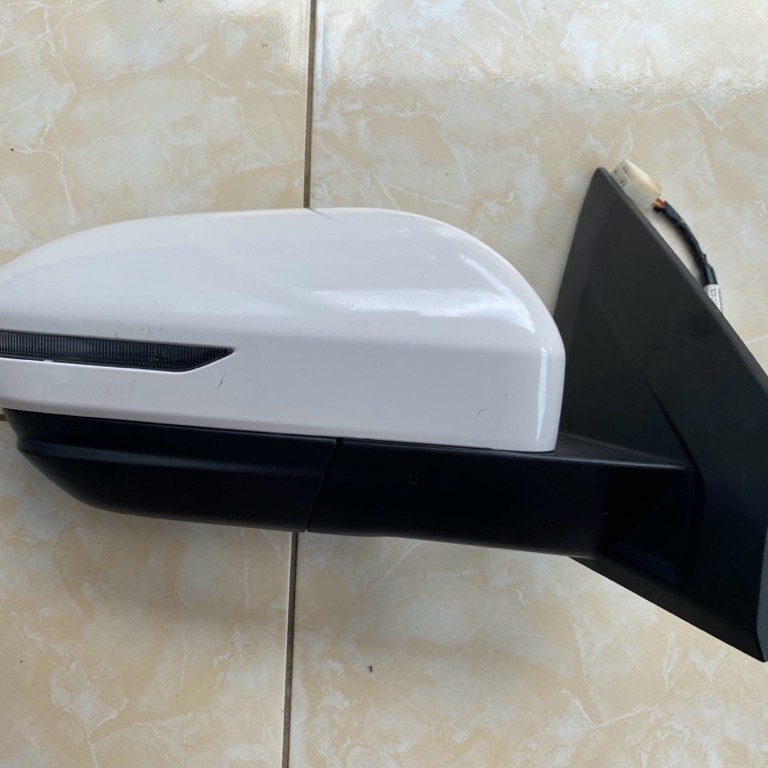 Spion Wuling Almaz Sebelah Kanan Original Copotan