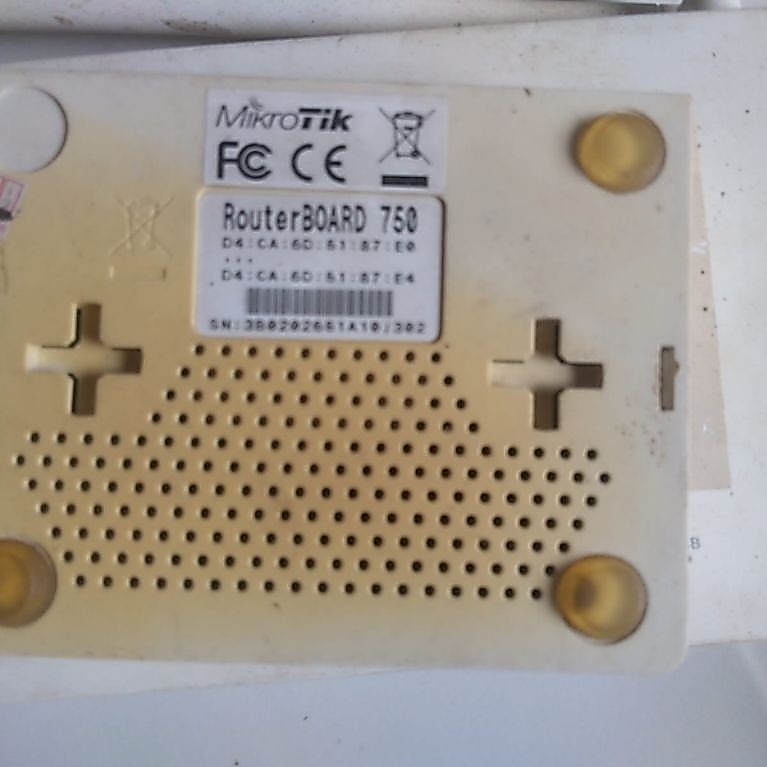 MIKROTIK RB750