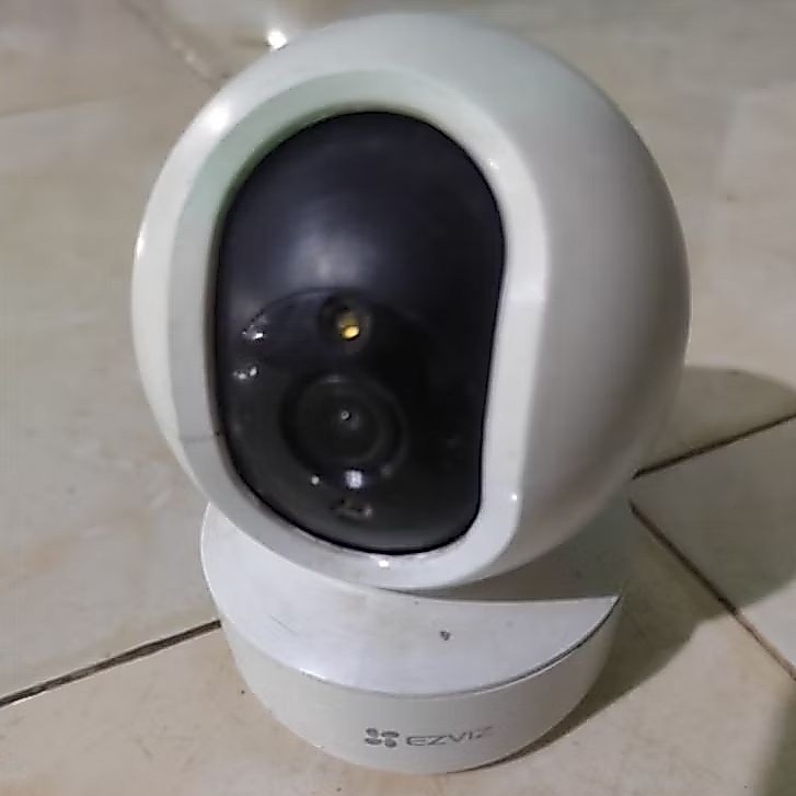 CCTV EZVIZ CS-TY1 BEKAS NORMAL