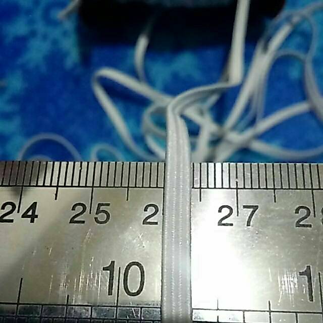 Karet elastis kecil