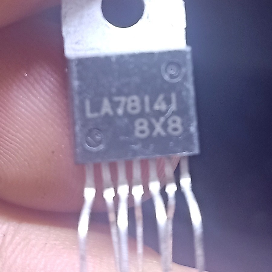IC VERTIKAL LA 78141 LA78141 ORIGINAL