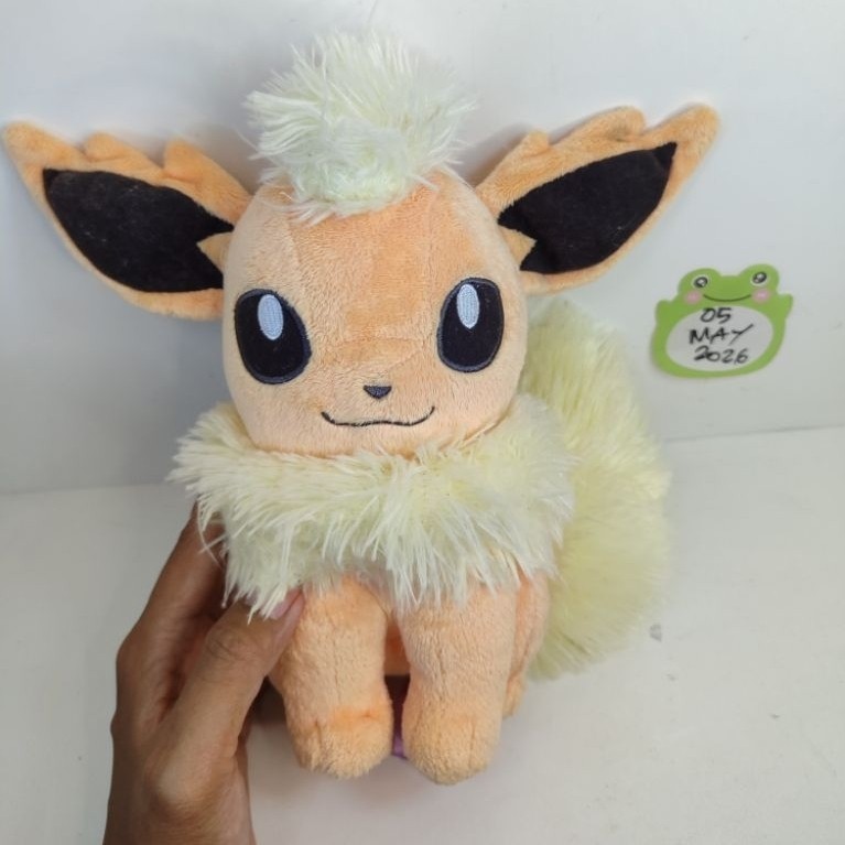 boneka flareon pokemon flareon original evee
