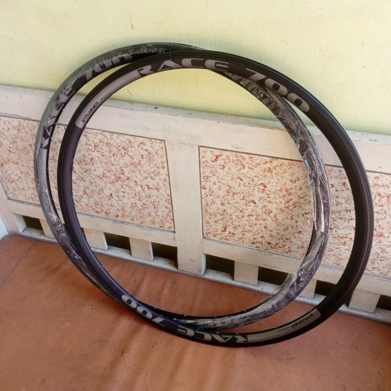 Velg rim Strummer RACE 700 lubang 20-24 hole 700c