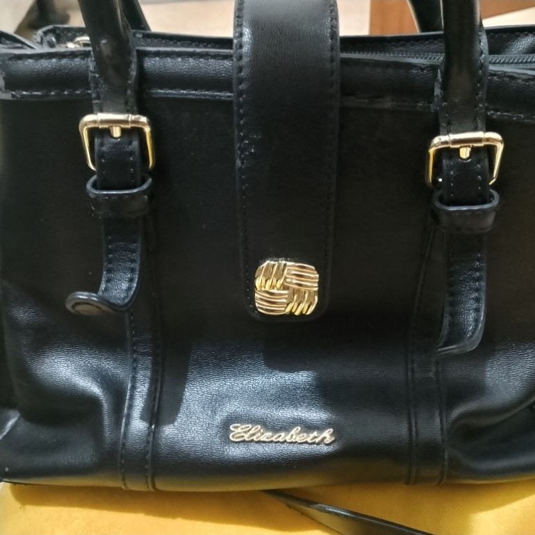 Tas Wanita merk Elizabeth Preloved