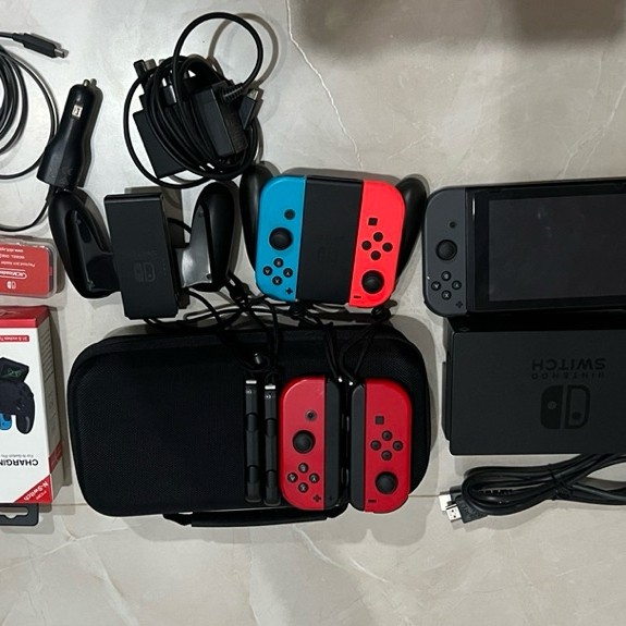 NINTENDO SWITCH V1 OFW 128GB SECOND MULUS LIKENEW + ACCESSORIES