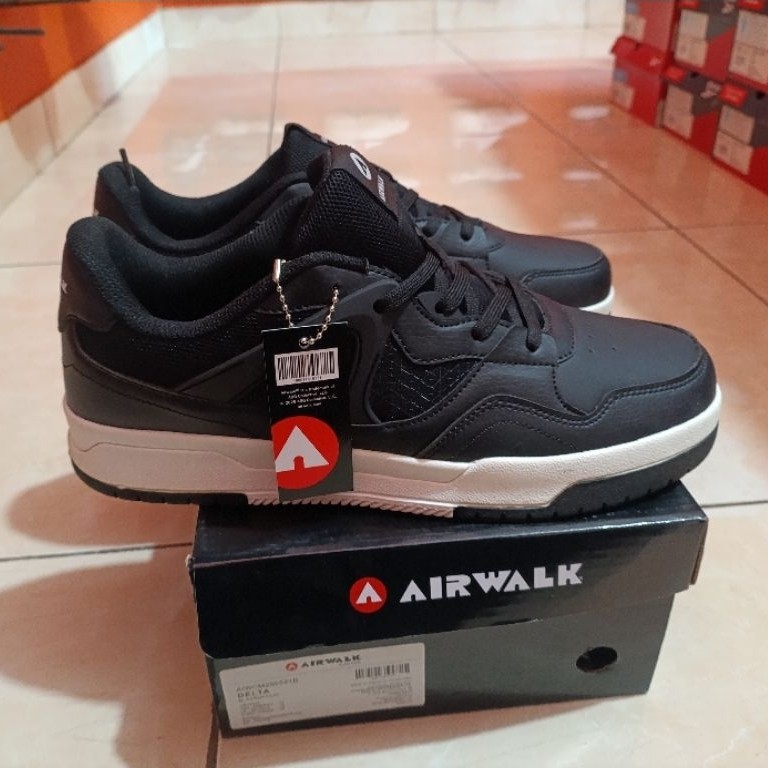 Airwalk Delta Snakers/Casual/Fashion shoes( black)