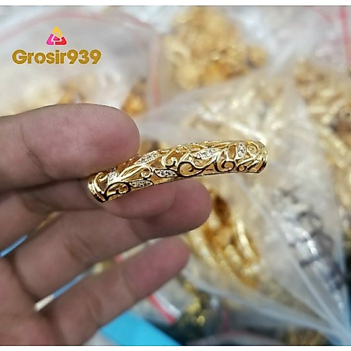 pembatas gelang charm xuping lapis emas charm hongkong pipa
