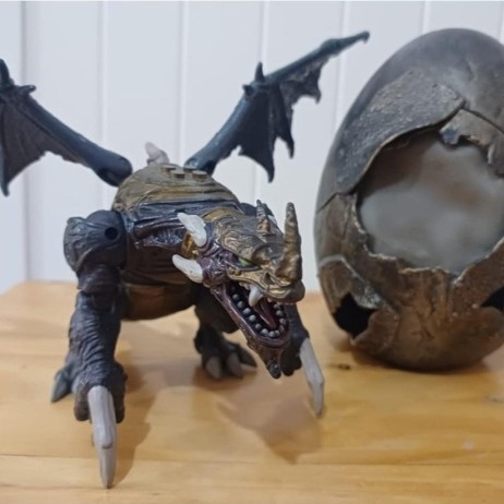 MEGA BLOKS 9840 - Dragon Metal Ages RUTILUS (Gold Dragon)