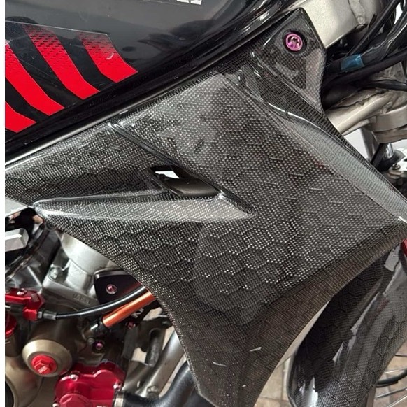 Sayap Carbon ninja ss / ninja r hexagonal