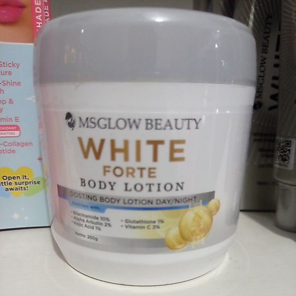 Body Lotion Pencerah Kulit dengan Niacinamide dan Alpha Arbutin