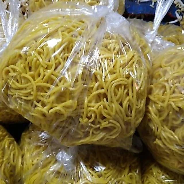 Mie kuning basah mentah 1 kg / mie balap kuning 1 kg