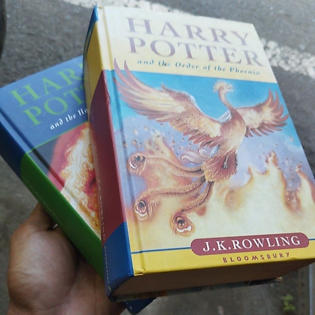 Original Novel Bahasa Inggris Harry Potter Second