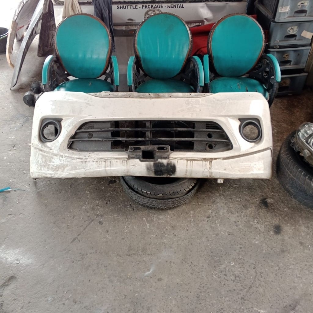 bumper depan daihatsu Luxio