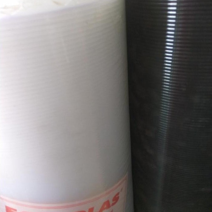 Plastik Fiber / Plastik Penutup Pagar / Ecoplast / Plastik Pagar Garis - Putih