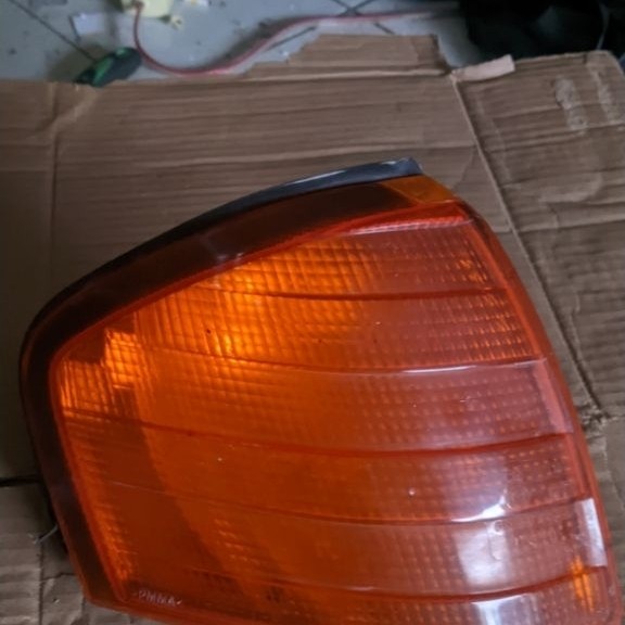 Lampu Sein sen Mercedes Benz W202 Kuning kanan original