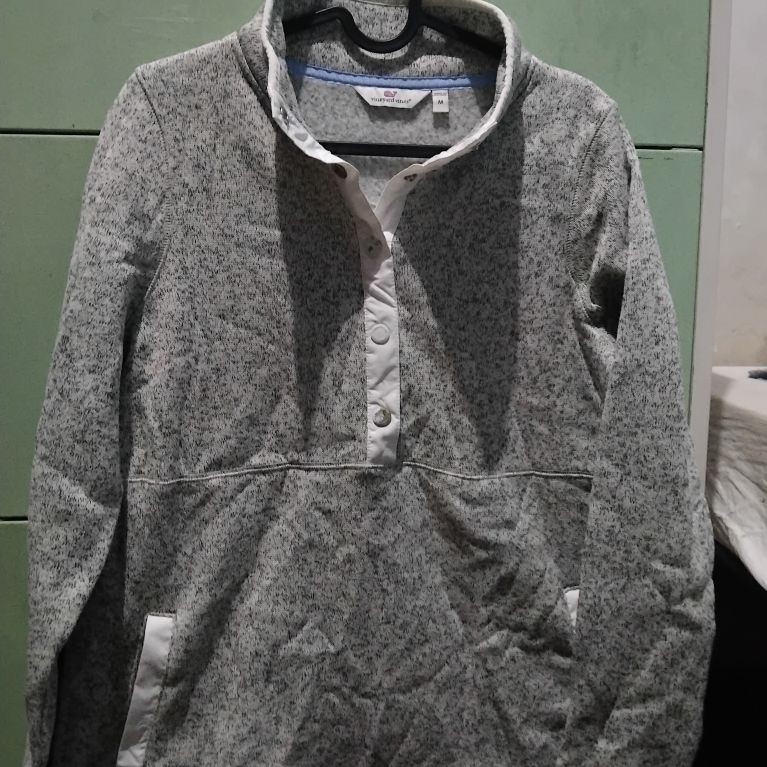preloved sweater vineyard vines abu